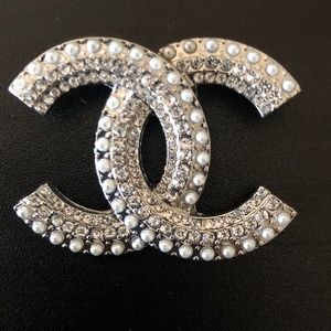 Chanel Crystal Brooch Accessory